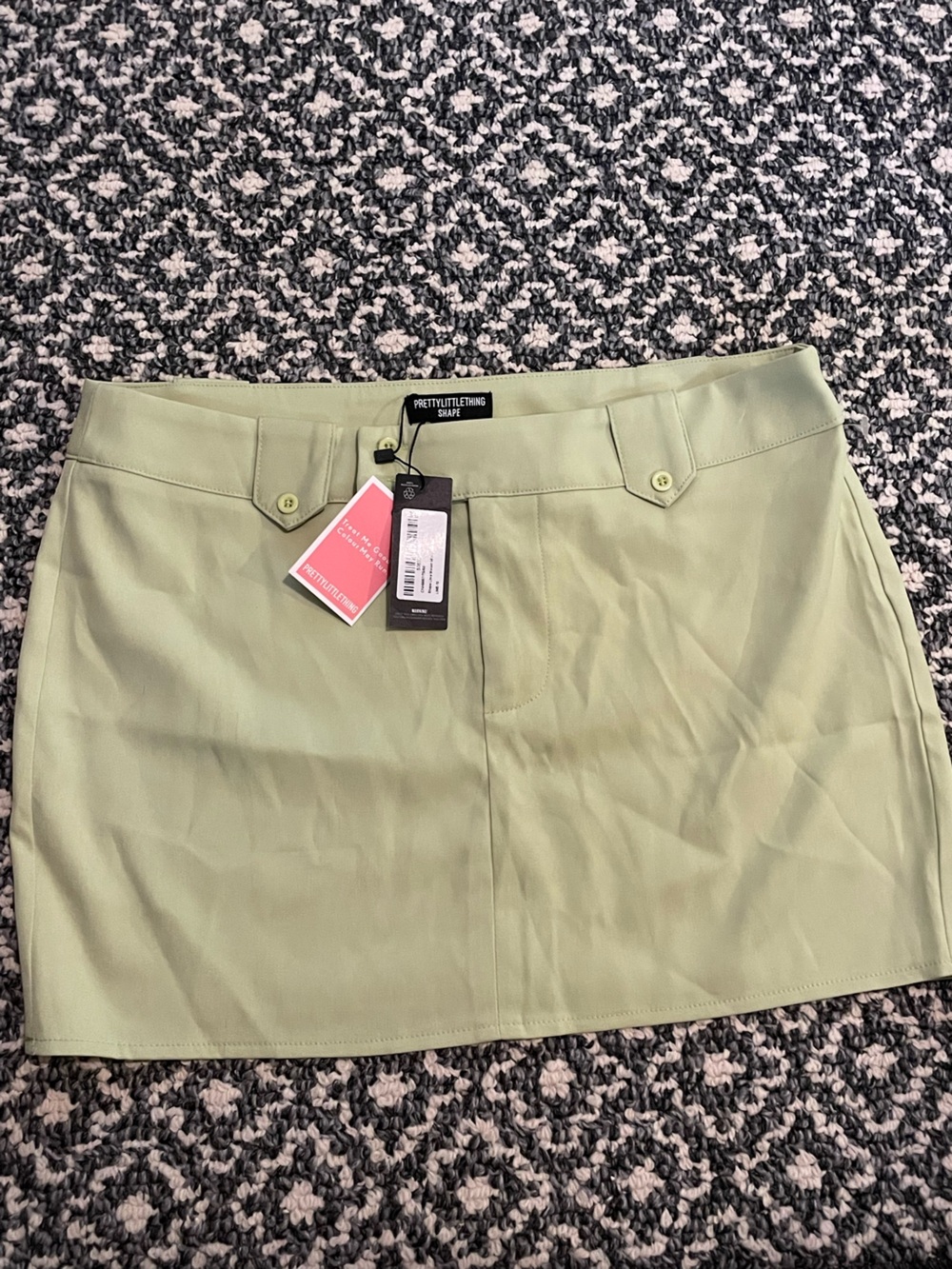 PrettyLittleThing Shape Skirt